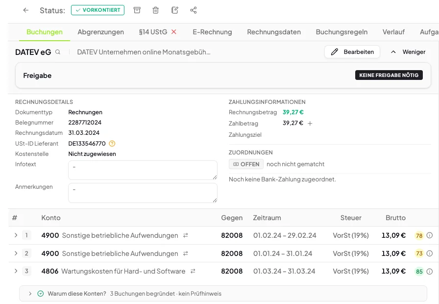 runprise.ai Belegansicht: Rechnungsdetails, Zahlungsinformationen, Zuordnungen und drei Buchungszeilen mit Konto, Gegenkonto, Zeitraum, Steuer, Betrag und Score